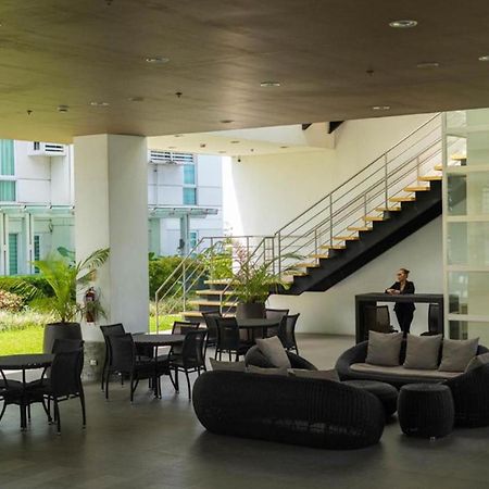 Abreeza Studio Suite 2321 - Pool, Wifi, City View, Washer, Ac, Netflix, Mall Davao Zewnętrze zdjęcie